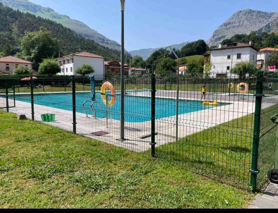 Casa En La Montana Con Piscina De Temporada Villa Arredondo Exterior photo